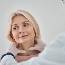 Chirurgie de la thyroïde sans cicatrice à la Clinique Lambert
